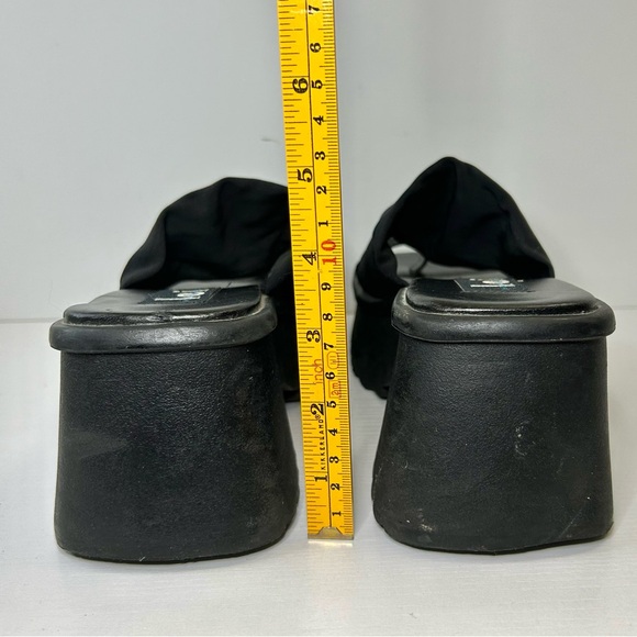 Lei Black Platform Sandals - Picture 8 of 16